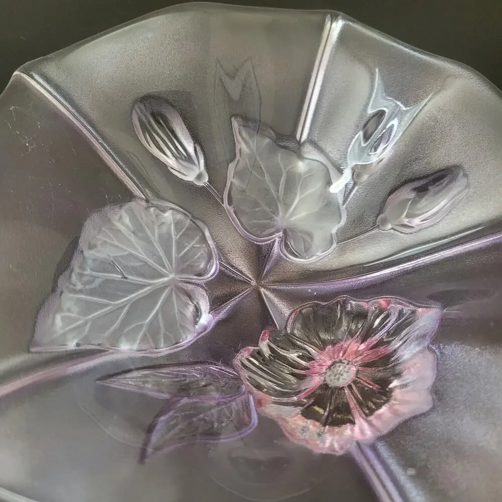 Unique Five sided Bowl Mikasa Pink Tinted Candy Dish Raised Designed‎ Stunning